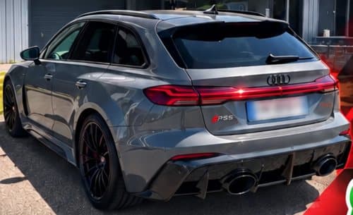 Audi RS5 Avant grise, vue de trois quarts arrière